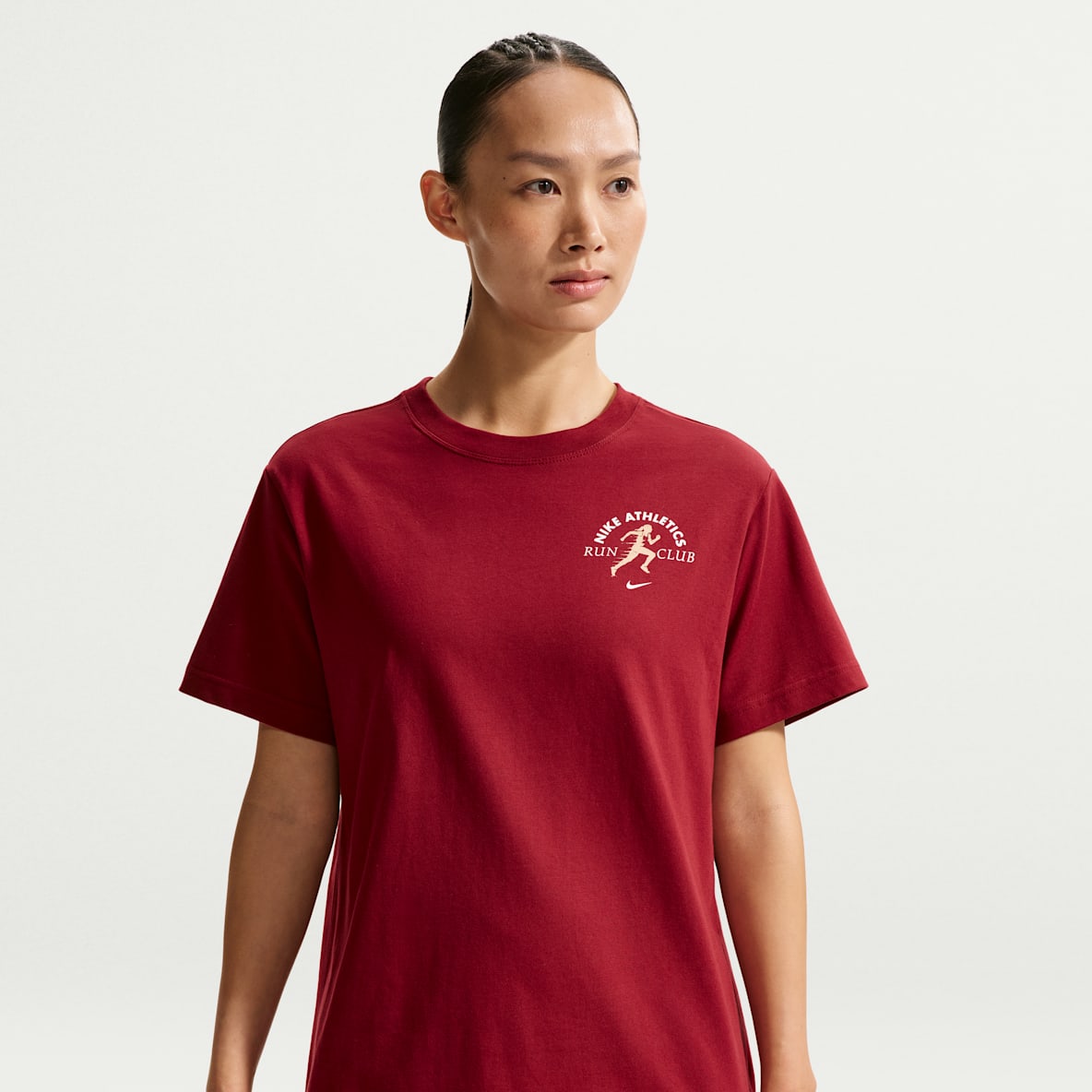 NIKE公式】 レッド トップス & Tシャツ【ナイキ公式通販】